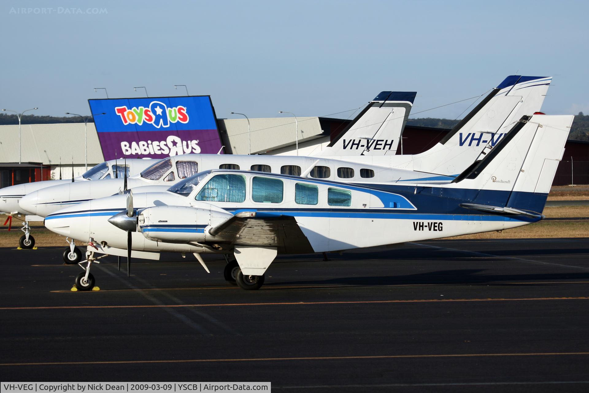 VH-VEG, 1977 Beech 58 Baron C/N TH-822, YSCB