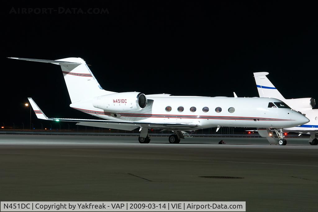 N451DC, 2006 Gulfstream Aerospace GIV-X (G450) C/N 4041, Gulfstream 4