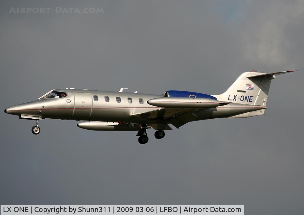 LX-ONE, 1981 Gates Learjet 35A C/N 35-417, Landing rwy 32L