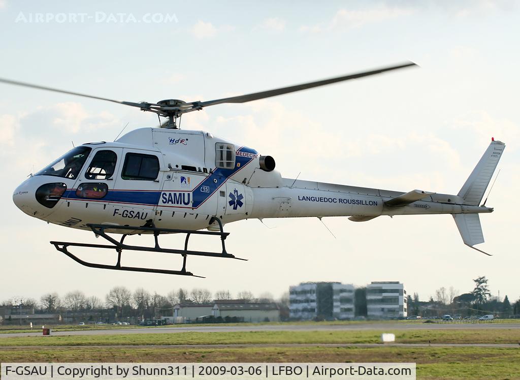 F-GSAU, Eurocopter AS-355N C/N 5570, Departing after refuelling
