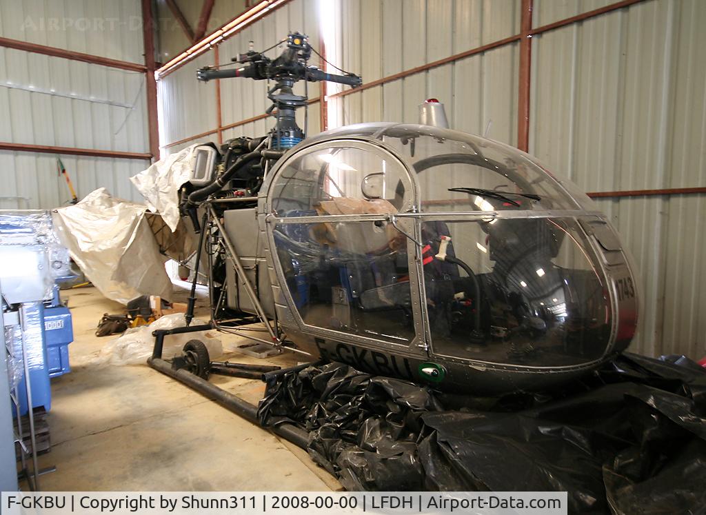 F-GKBU, Sud SE-3130 Alouette II C/N 1743/M343, Stored inside hangars...
