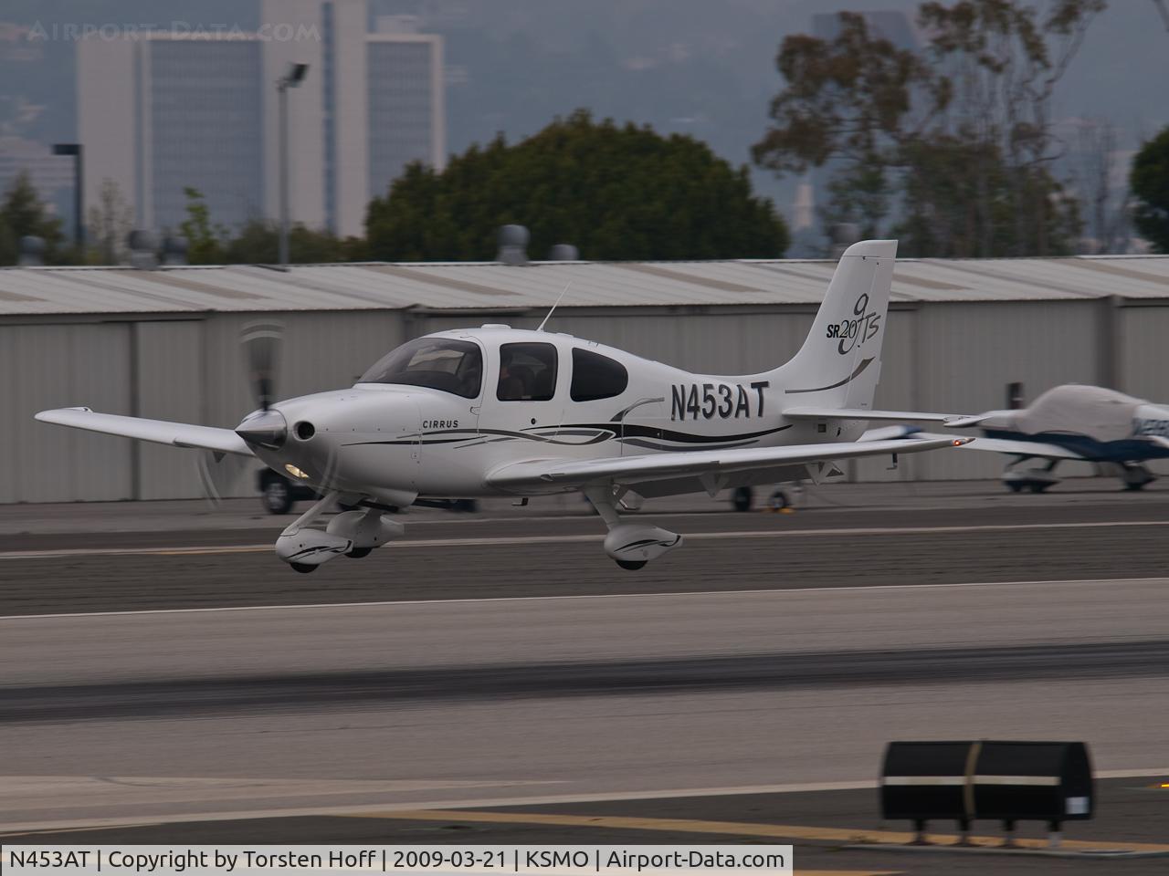 N453AT, 2006 Cirrus SR20 GTS C/N 1756, N453AT arriving on RWY 21