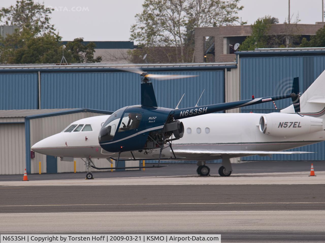 N653SH, 2003 Robinson R22 Beta C/N 3504, N653SH exiting RWY 21