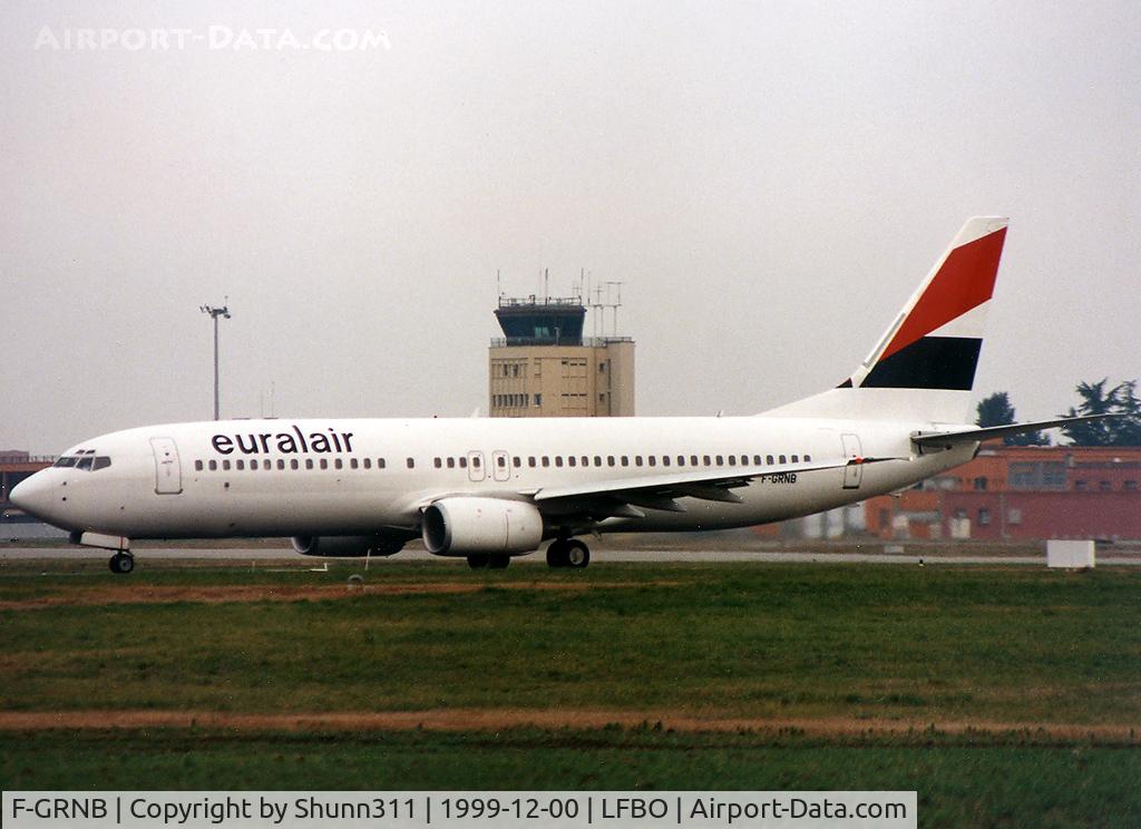 F-GRNB, 1998 Boeing 737-85F C/N 28824, Lining up rwy 33R for departure...