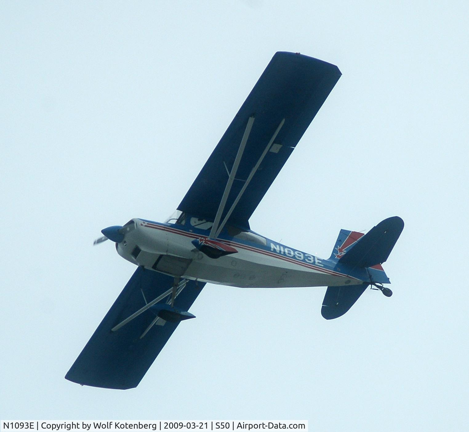 N1093E, Bellanca 8KCAB Decathlon C/N 320-77, on final