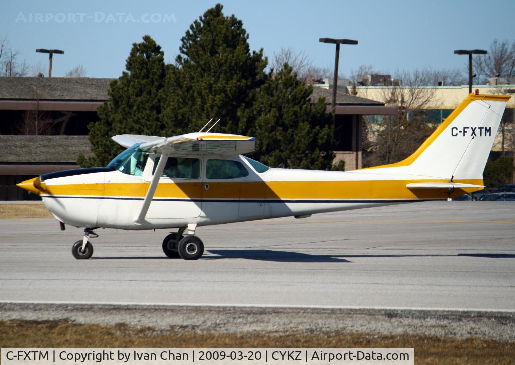 C-FXTM, 1968 Cessna 172K Skyhawk C/N 17257752, Landing at Toronto Buttonville Airport