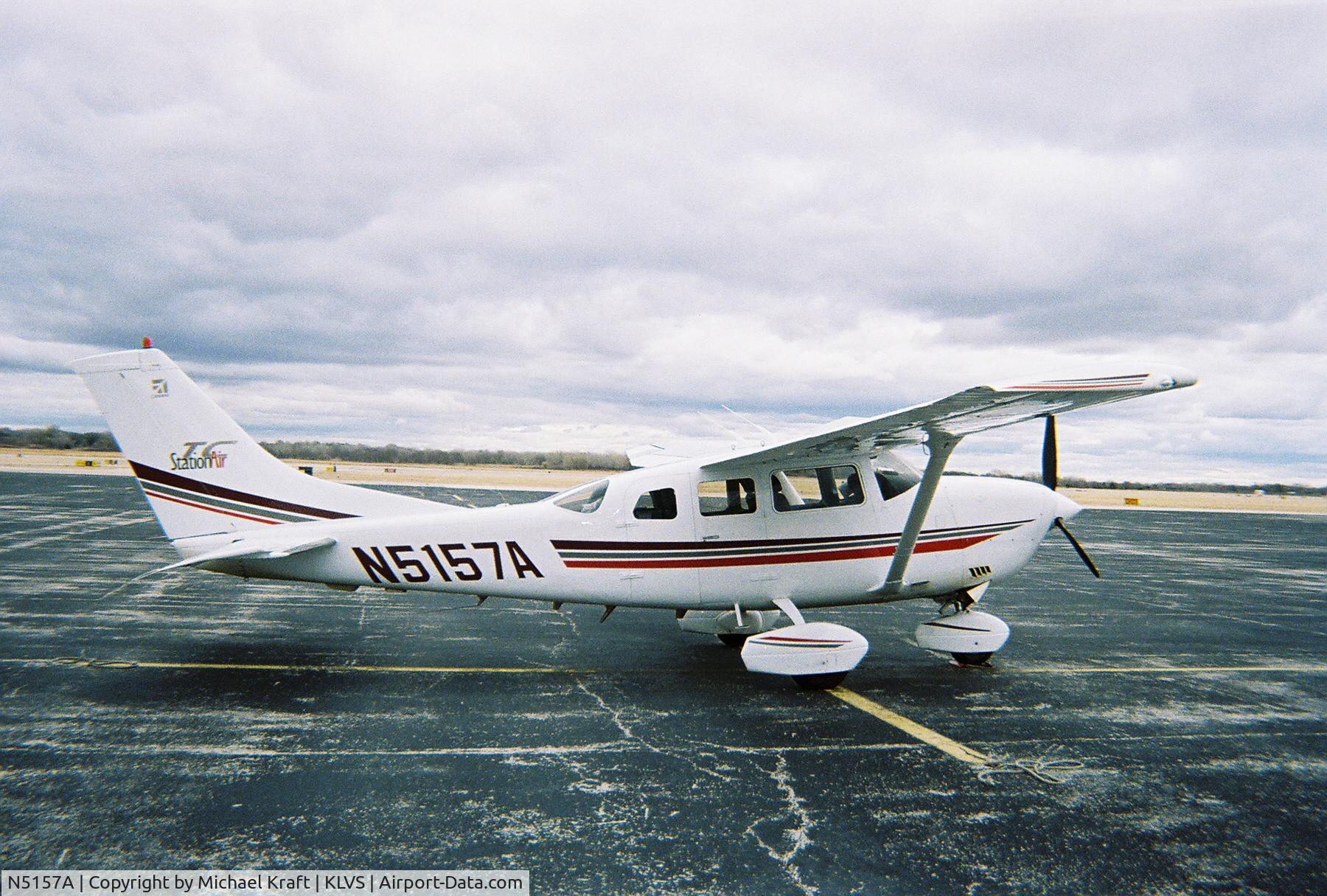 N5157A, 2002 Cessna T206H Turbo Stationair C/N T20608350, Ramp Picture