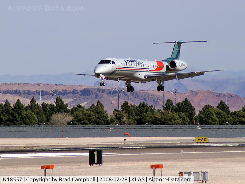 N18557, 2002 Embraer ERJ-145LR (EMB-145LR) C/N 145596, ExpressJet Airlines / 2002 Embraer EMB-145LR