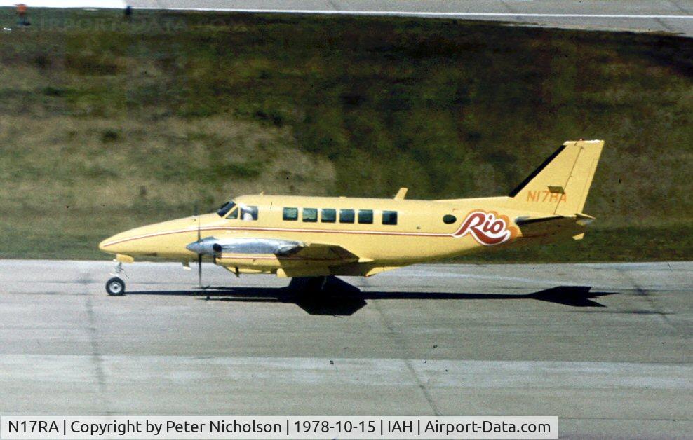 N17RA, 1974 Beech B99 Airliner C/N U-153, Beech B99 Airliner of Rio Airways of Lilleen, TX operating out of Houston International in 1978.