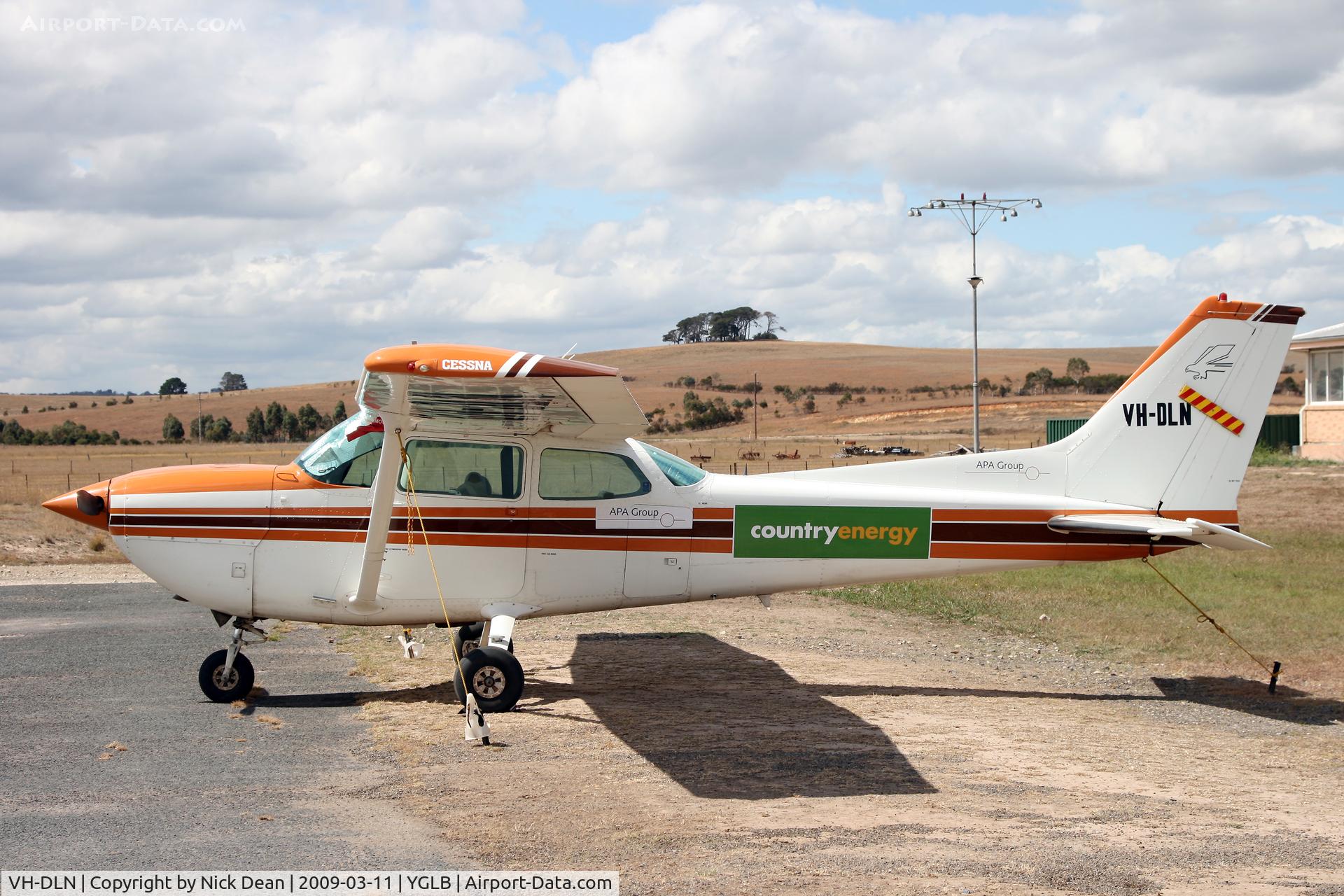 VH-DLN, Cessna R172K Hawk XP Hawk XP C/N R1723095, YGLB