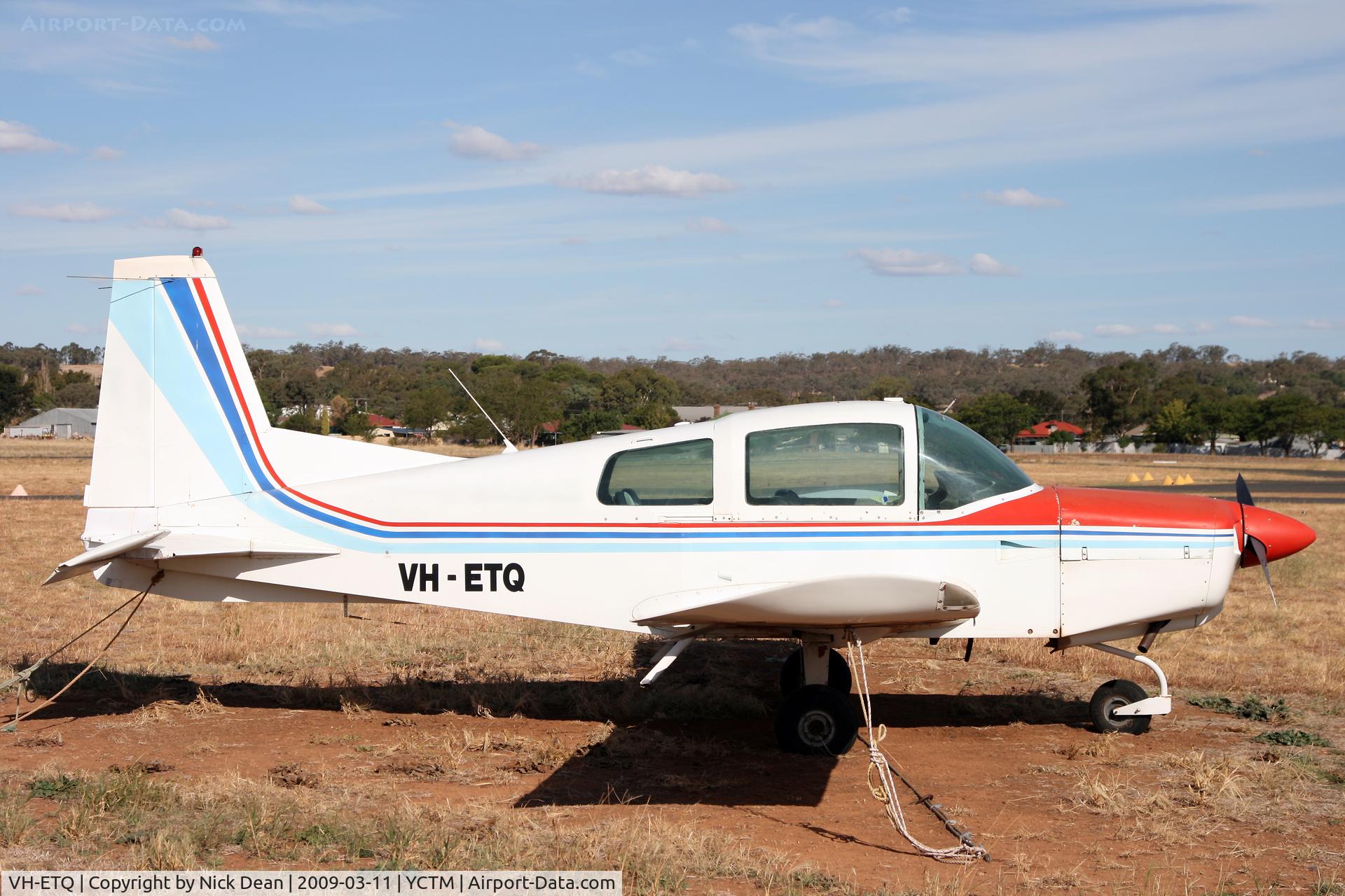 VH-ETQ, 1972 American Aviation AA-5 Traveler C/N AA5-0195, YCTM