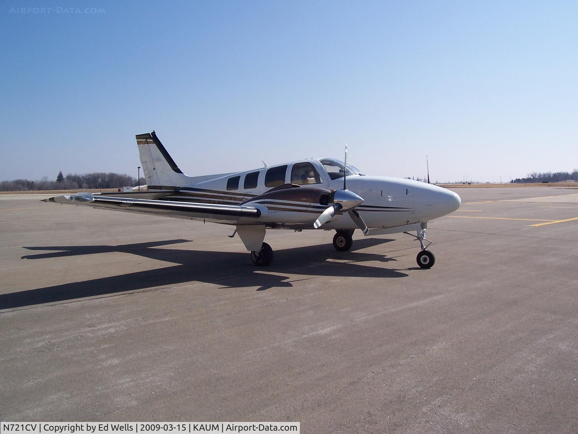 N721CV, 2004 Raytheon Aircraft Company 58 C/N TH-2078, Parked at AUM