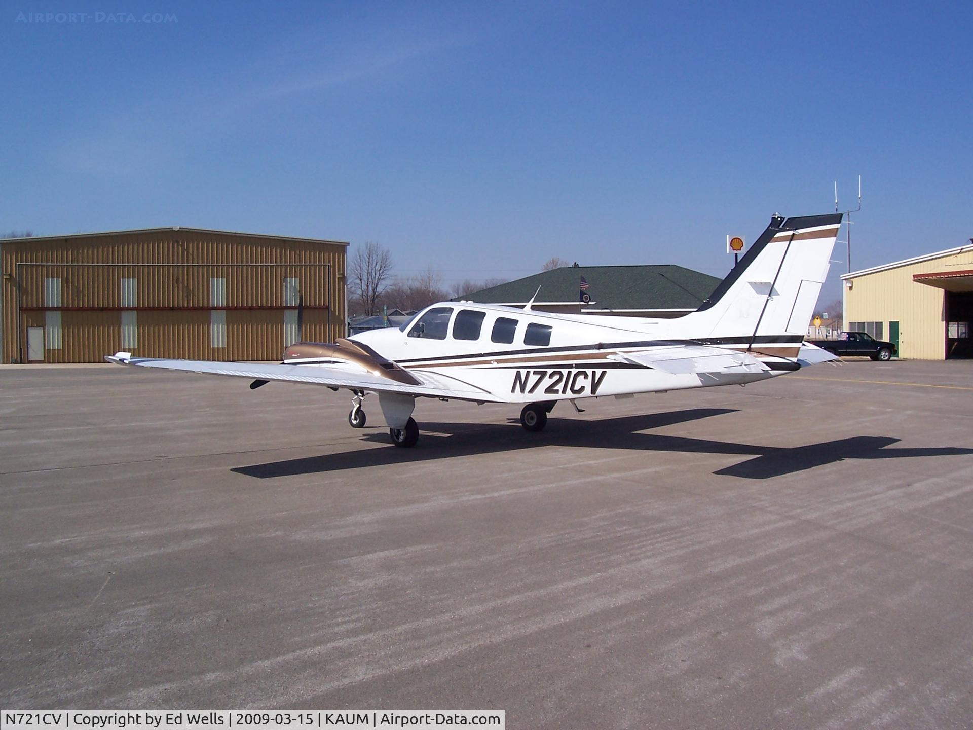 N721CV, 2004 Raytheon Aircraft Company 58 C/N TH-2078, Parked at AUM