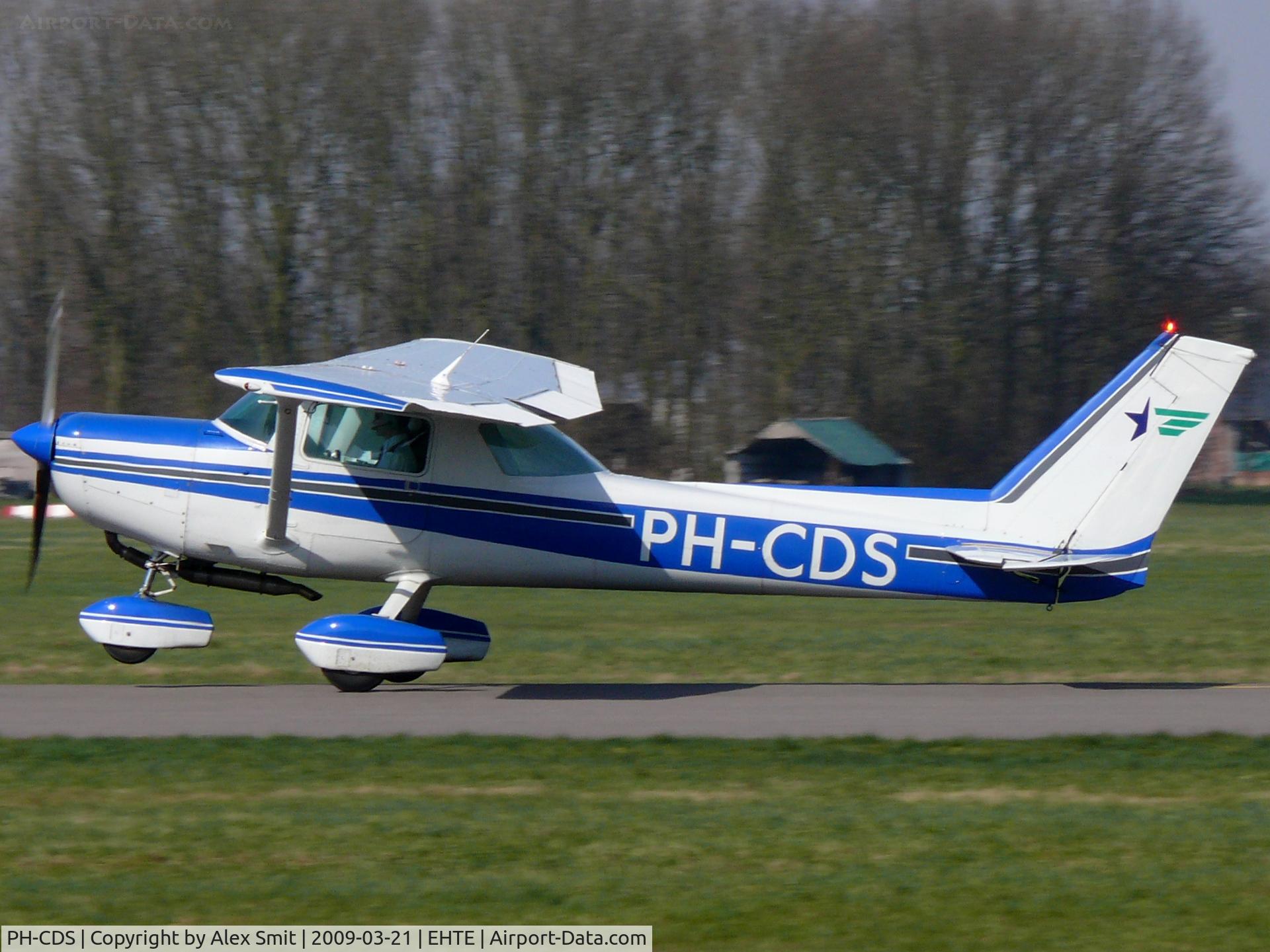 PH-CDS, Cessna 152 C/N 15279972, Cessna C152 PH-CDS Stella Aviation