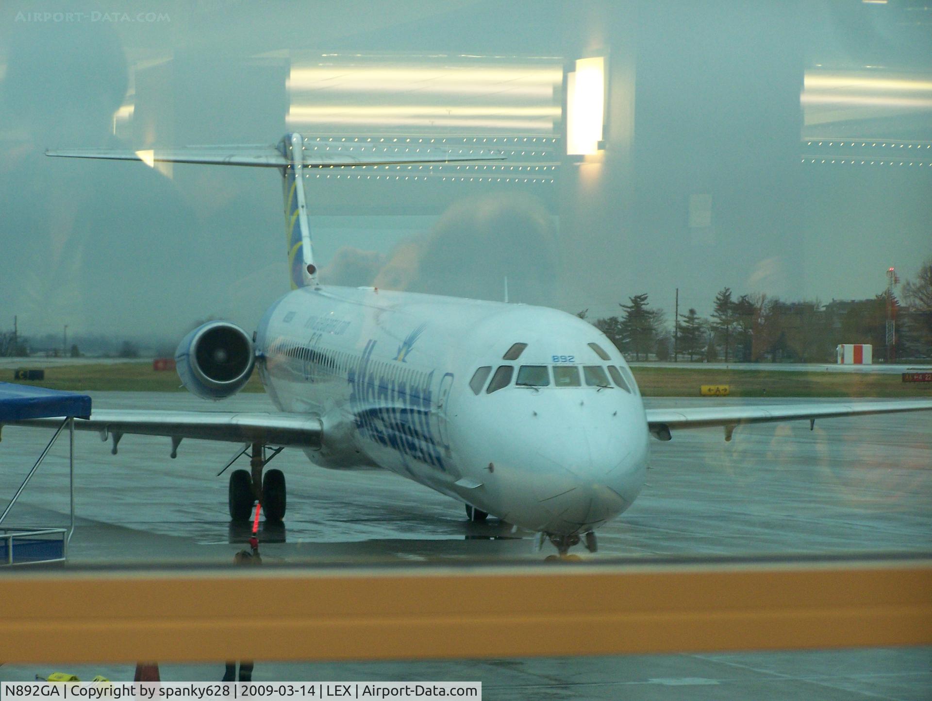 N892GA, 1989 McDonnell Douglas MD-83 (DC-9-83) C/N 49826, Allegiant Air 794 departing for SFB