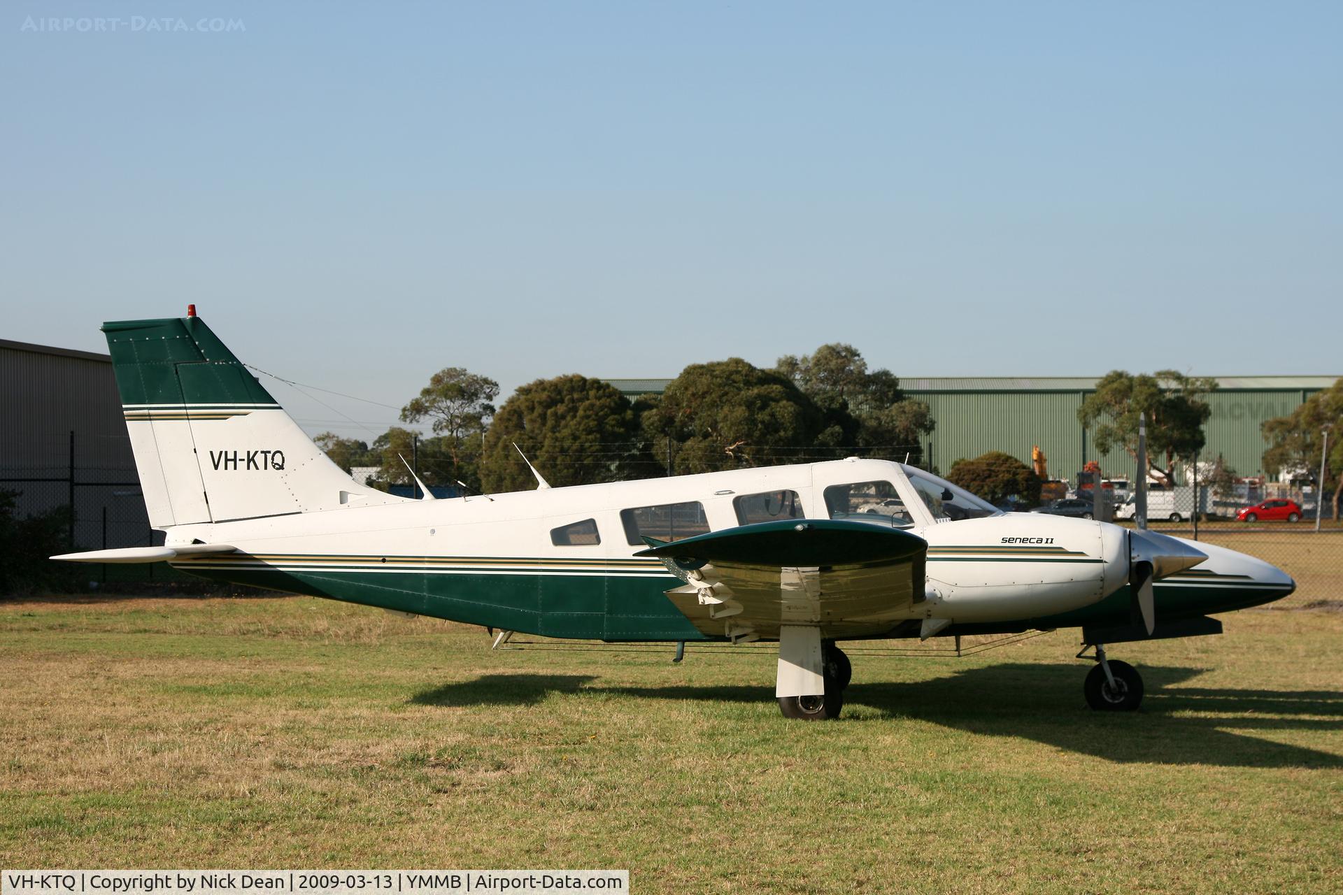 VH-KTQ, 1978 Piper PA-34-200T C/N 34-7870298, YMMB