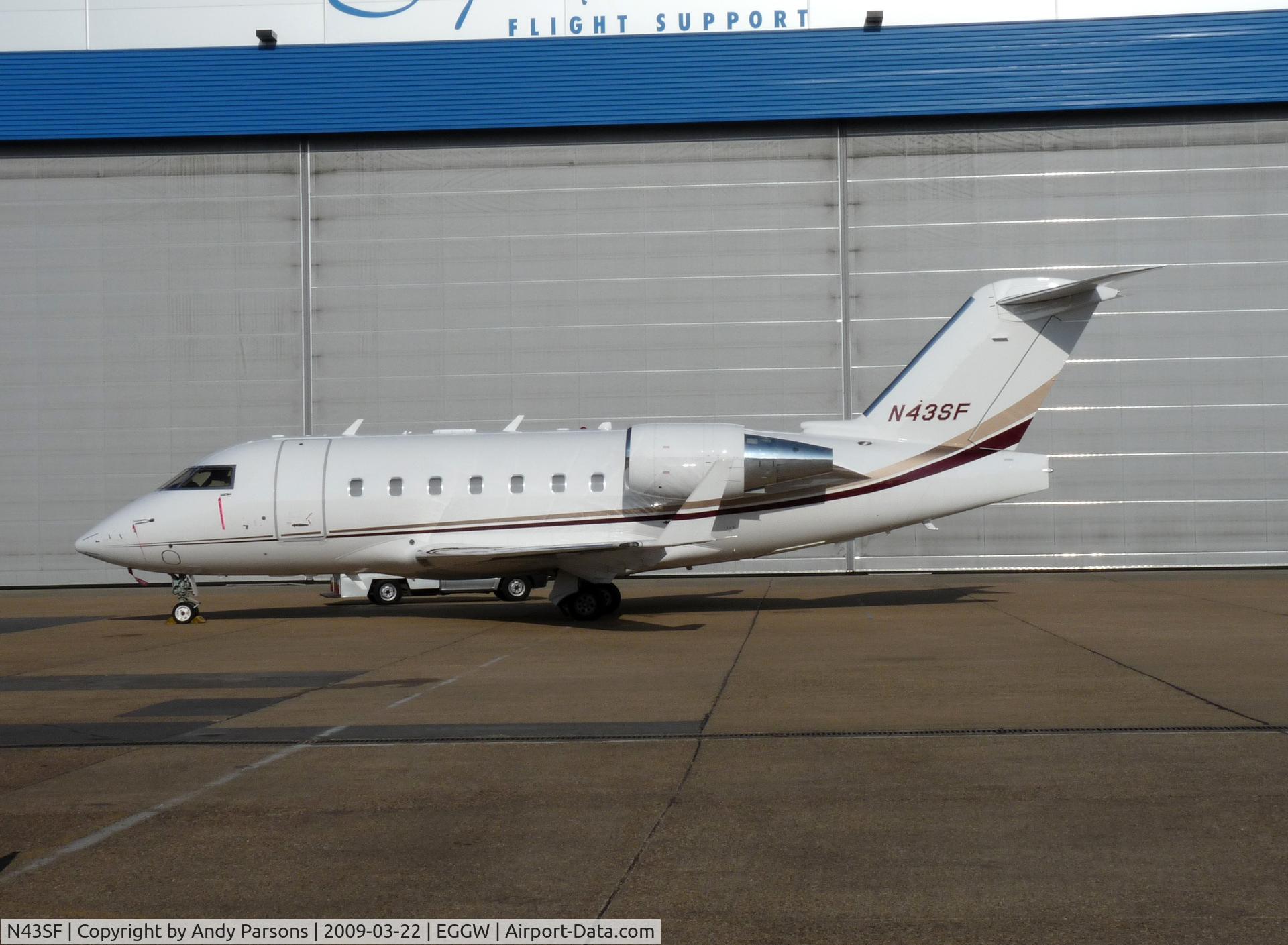 N43SF, 2004 Bombardier Challenger 604 (CL-600-2B16) C/N 5594, N43SF at Luton
