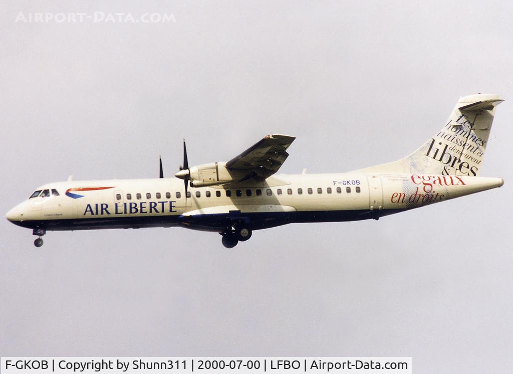 F-GKOB, 1991 ATR 72-202 C/N 232, Landing rwy 33R