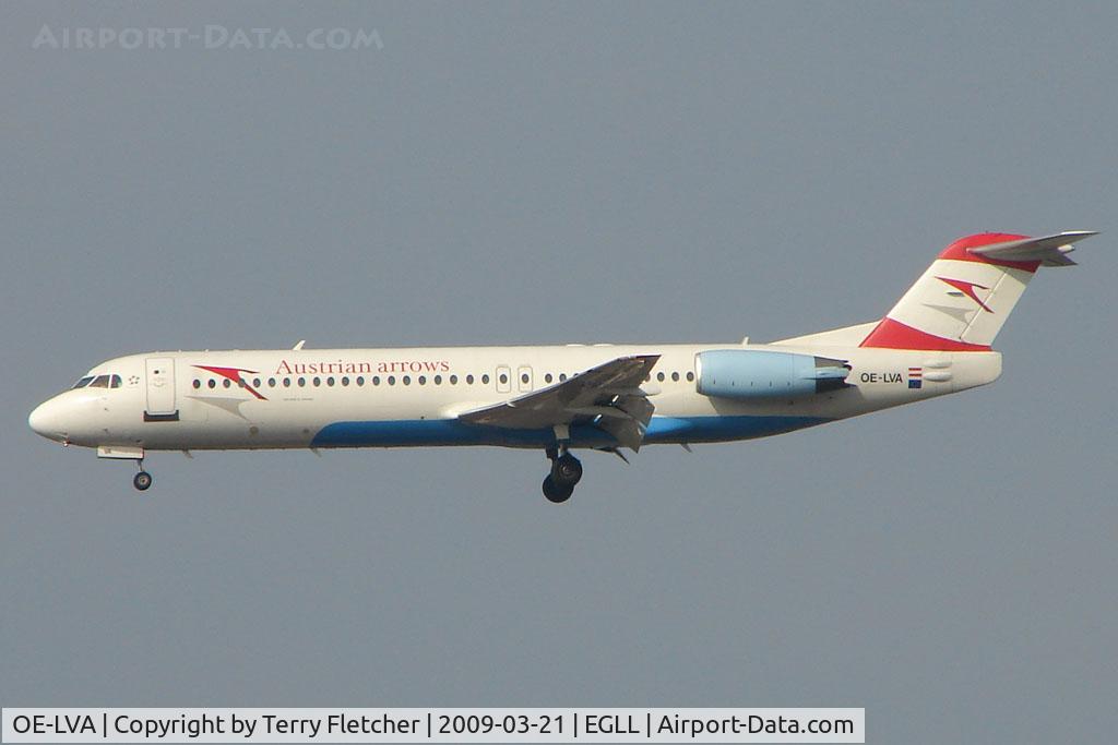 OE-LVA, 1994 Fokker 100 (F-28-0100) C/N 11490, Austrian Arrows Fokker 100 on approach to Heathrow