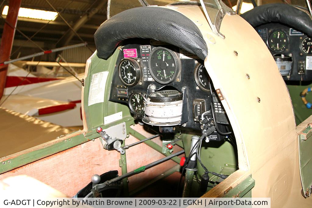 G-ADGT, 1935 De Havilland DH-82A Tiger Moth II C/N 3338, Cockpit