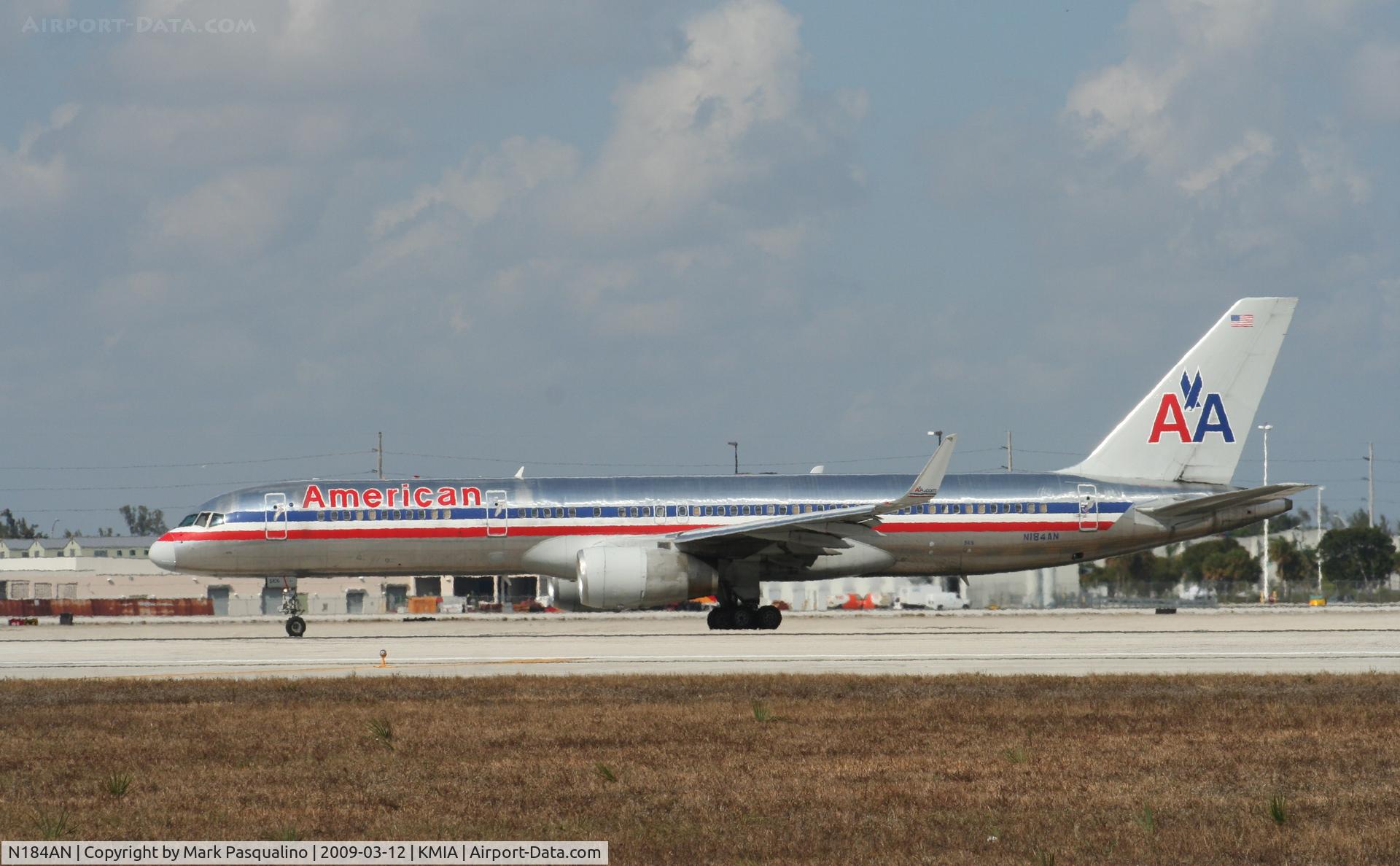 N184AN, 1999 Boeing 757-223 C/N 29594, Boeing 757-200