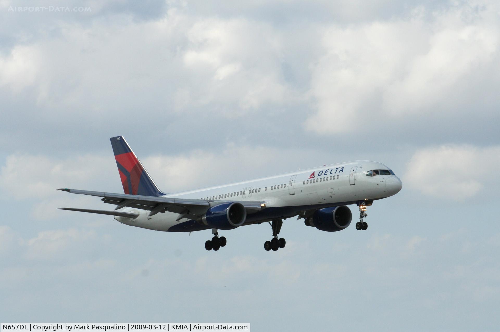 N657DL, 1990 Boeing 757-232 C/N 24419, Boeing 757-200