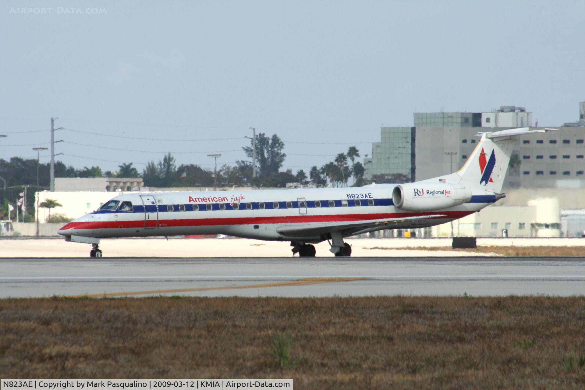 N823AE, 2002 Embraer ERJ-140LR (EMB-135KL) C/N 145582, EMB-135KL