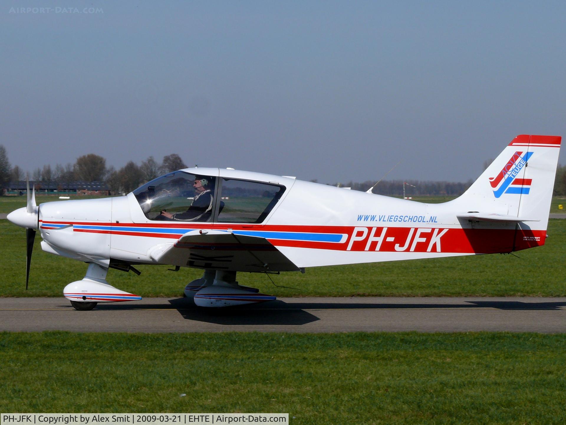 PH-JFK, Robin DR-400-140B Major C/N 2591, Robin Dr.400/140B Dauphin 4 PH-JFK Teuge Aviation in ACVT colors