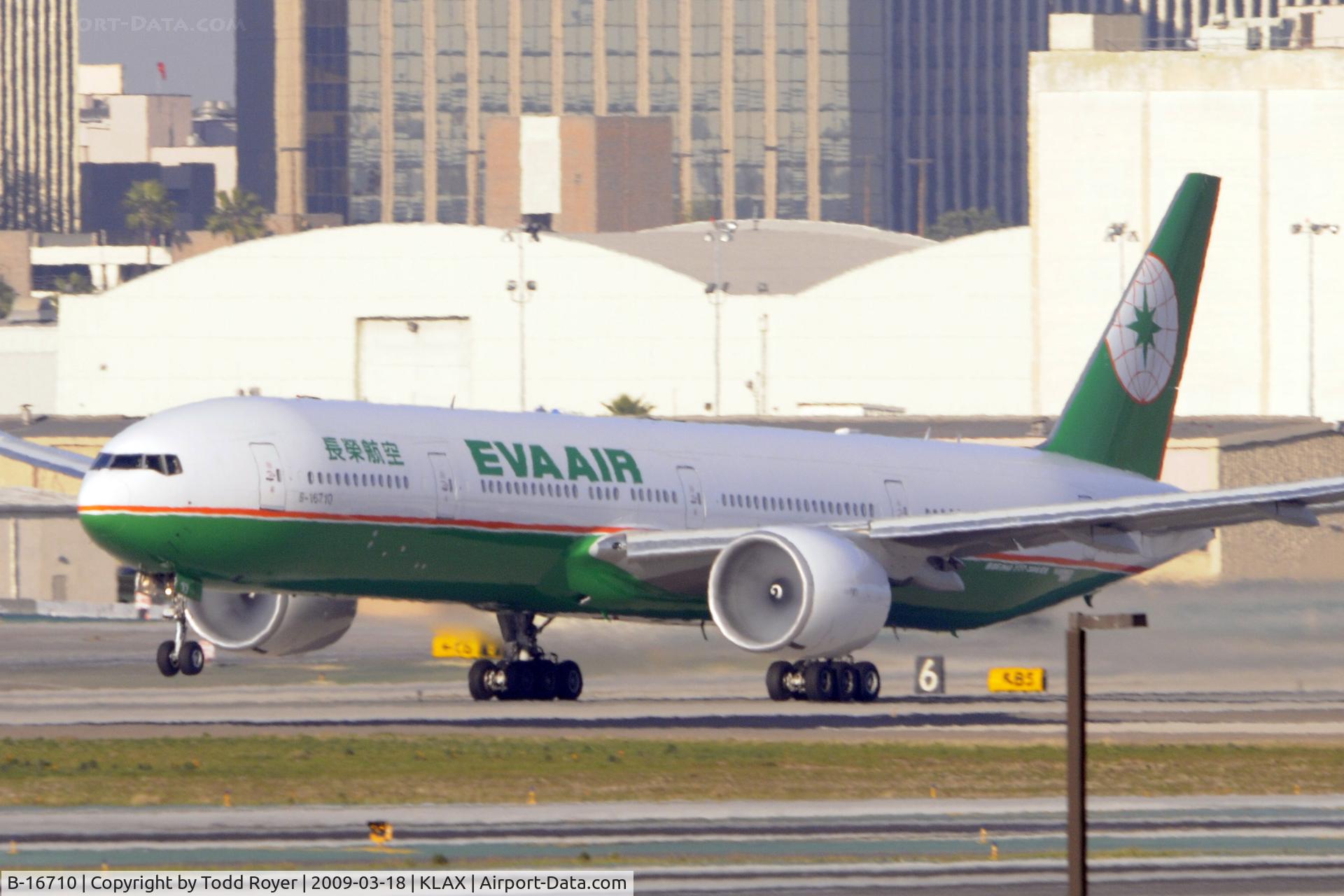 B-16710, 2008 Boeing 777-35E/ER C/N 32641/707, Departing LAX on 25R