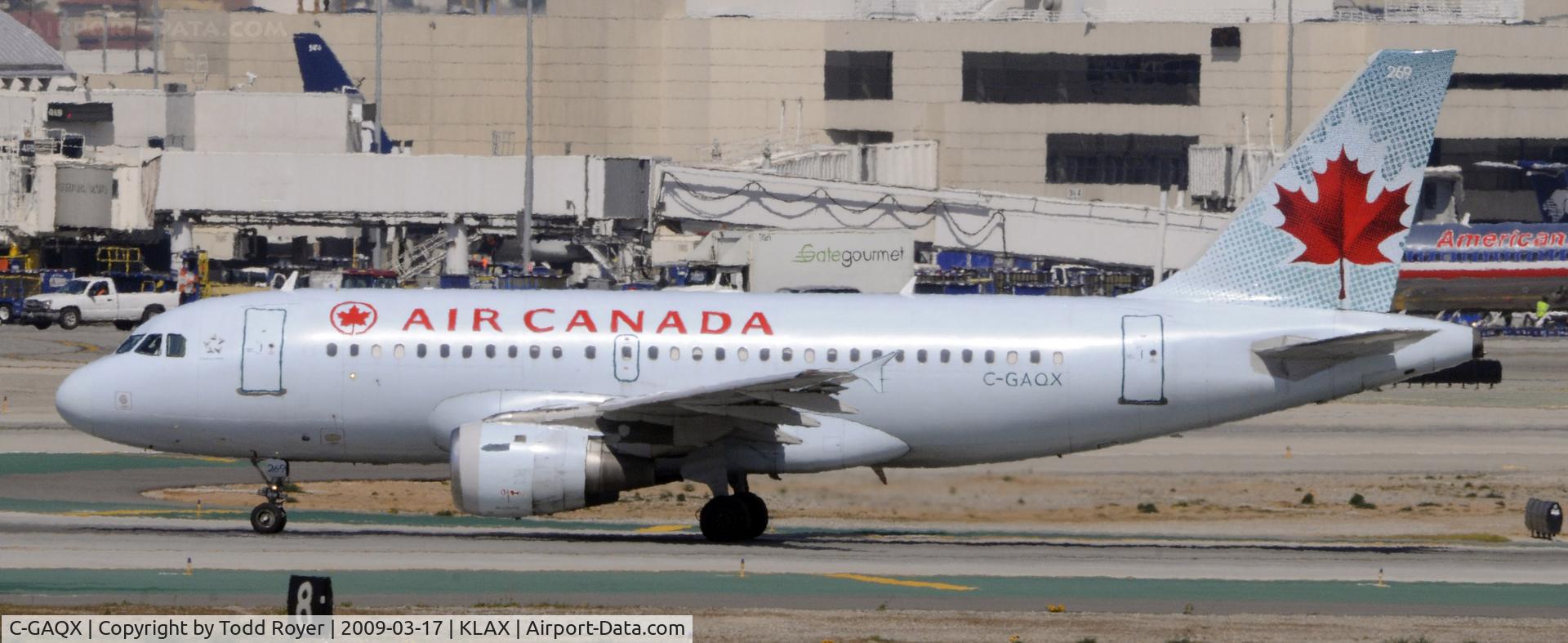 C-GAQX, 1997 Airbus A319-114 C/N 736, Taxi to gate