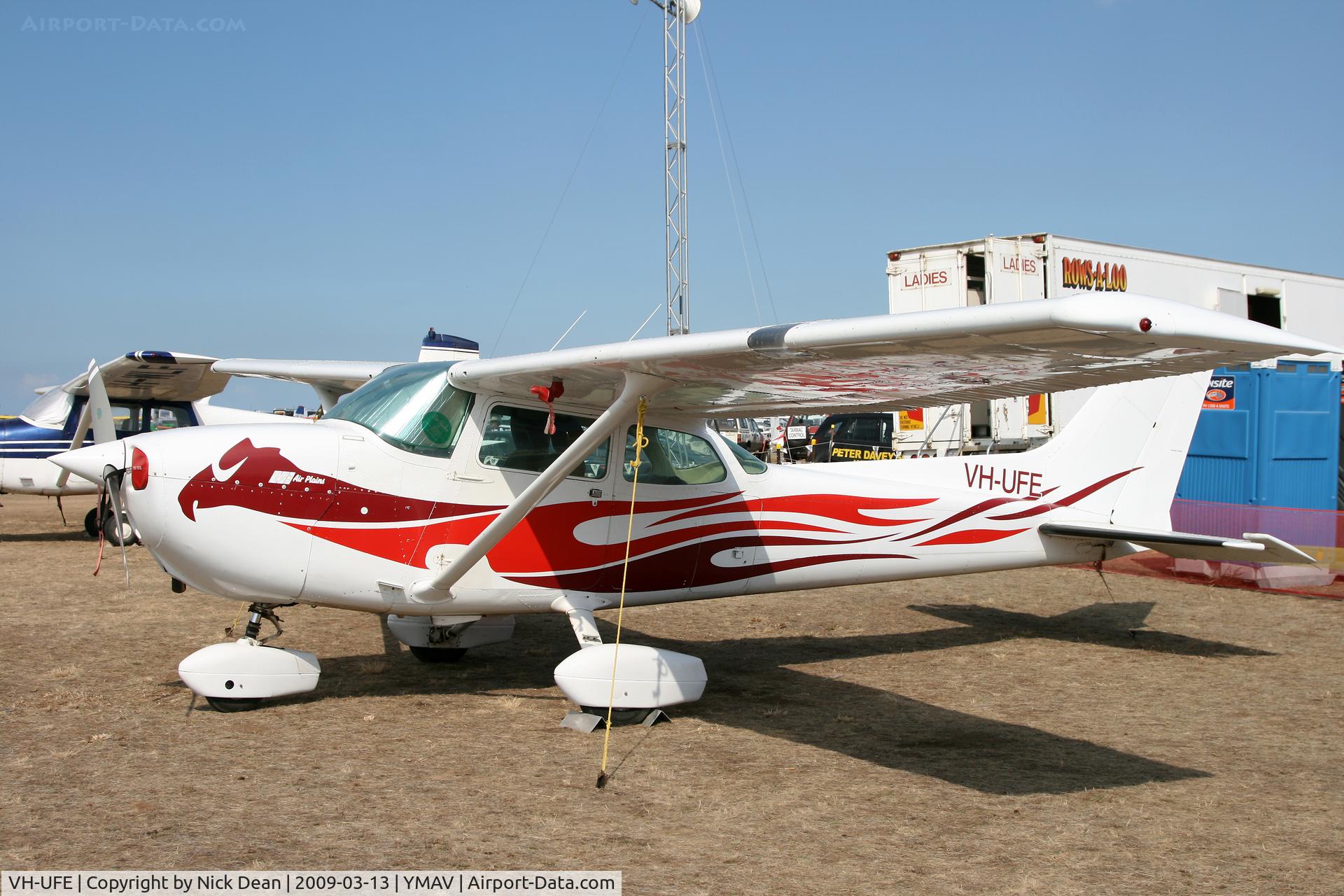 VH-UFE, 1978 Cessna 172N C/N 17270848, YMAV