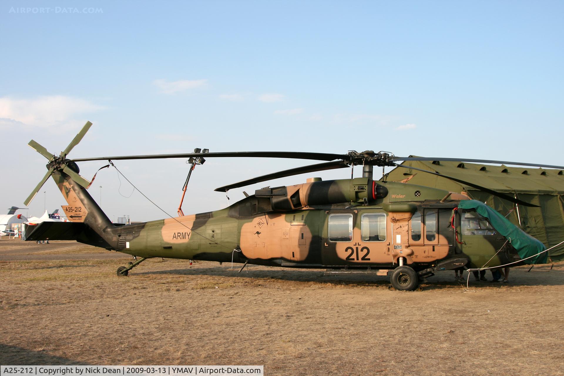 A25-212, Sikorsky S-70A-9 Black Hawk C/N 70-1364, YMAV
