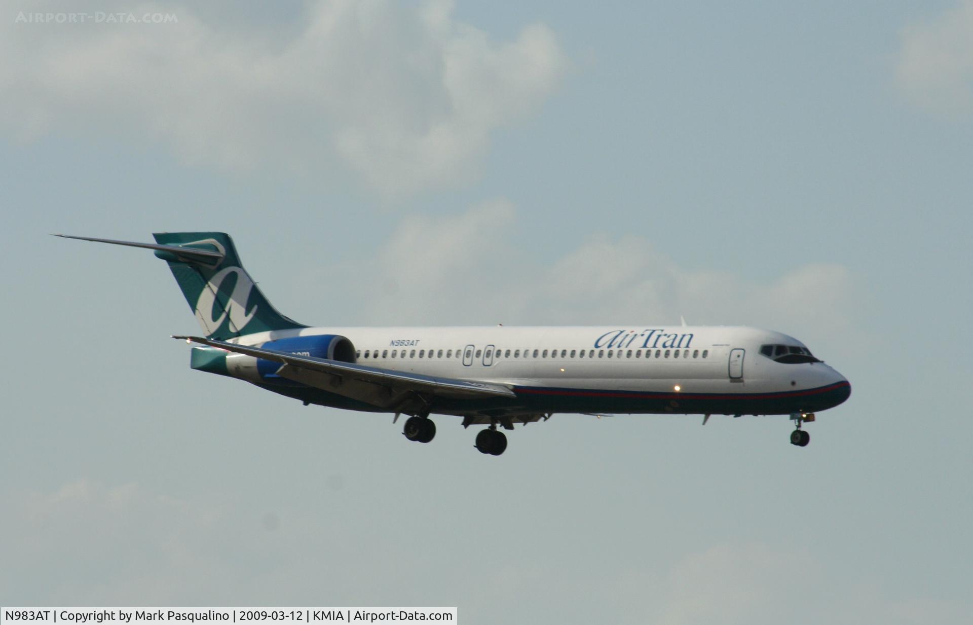 N983AT, 2005 Boeing 717-200 C/N 55052, Boeing 717-200