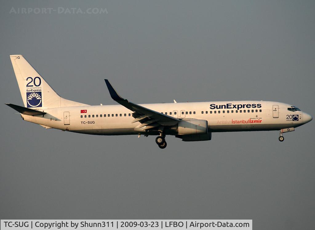 TC-SUG, 2002 Boeing 737-8CX C/N 32365, Landing rwy 32L with 20 years stickers :)
