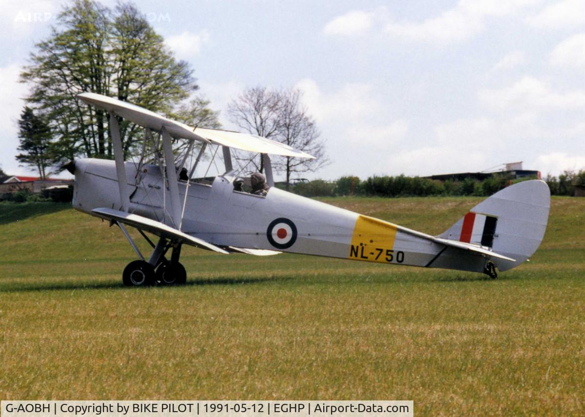 G-AOBH, 1941 De Havilland DH-82A Tiger Moth II C/N 83818, TAXYING TO THE PARKING AREA