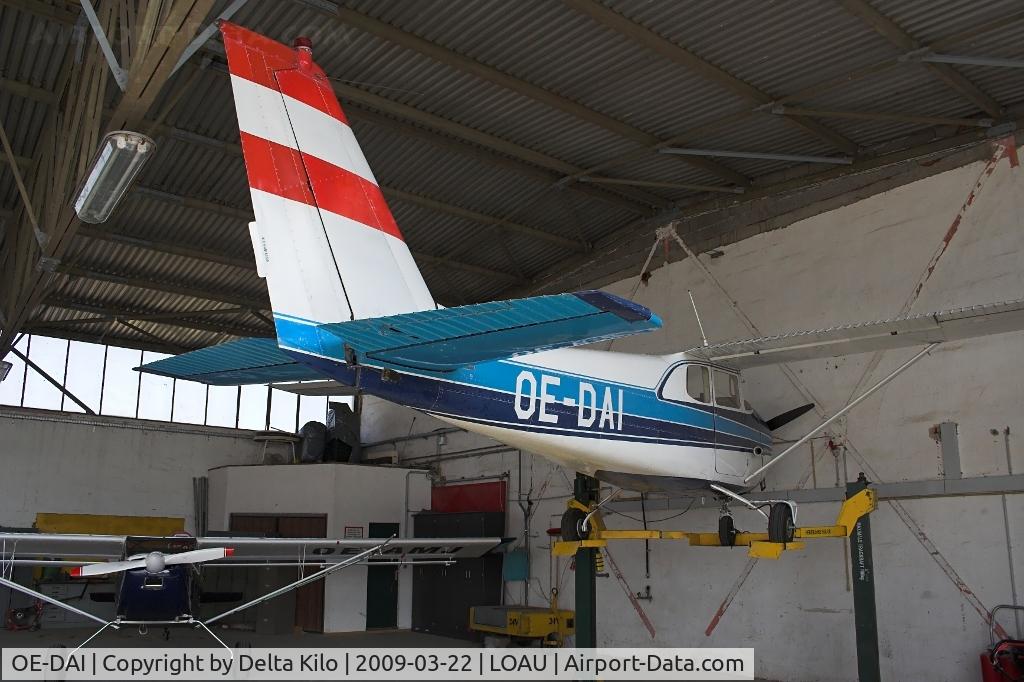 OE-DAI, 1961 Cessna 172B C/N 17247801, Hangar Stockerau