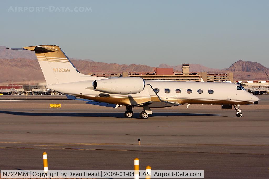 N722MM, 2007 Gulfstream Aerospace GIV-X (350) C/N 4086, Preparing to depart RWY 1L enroute to LAX.