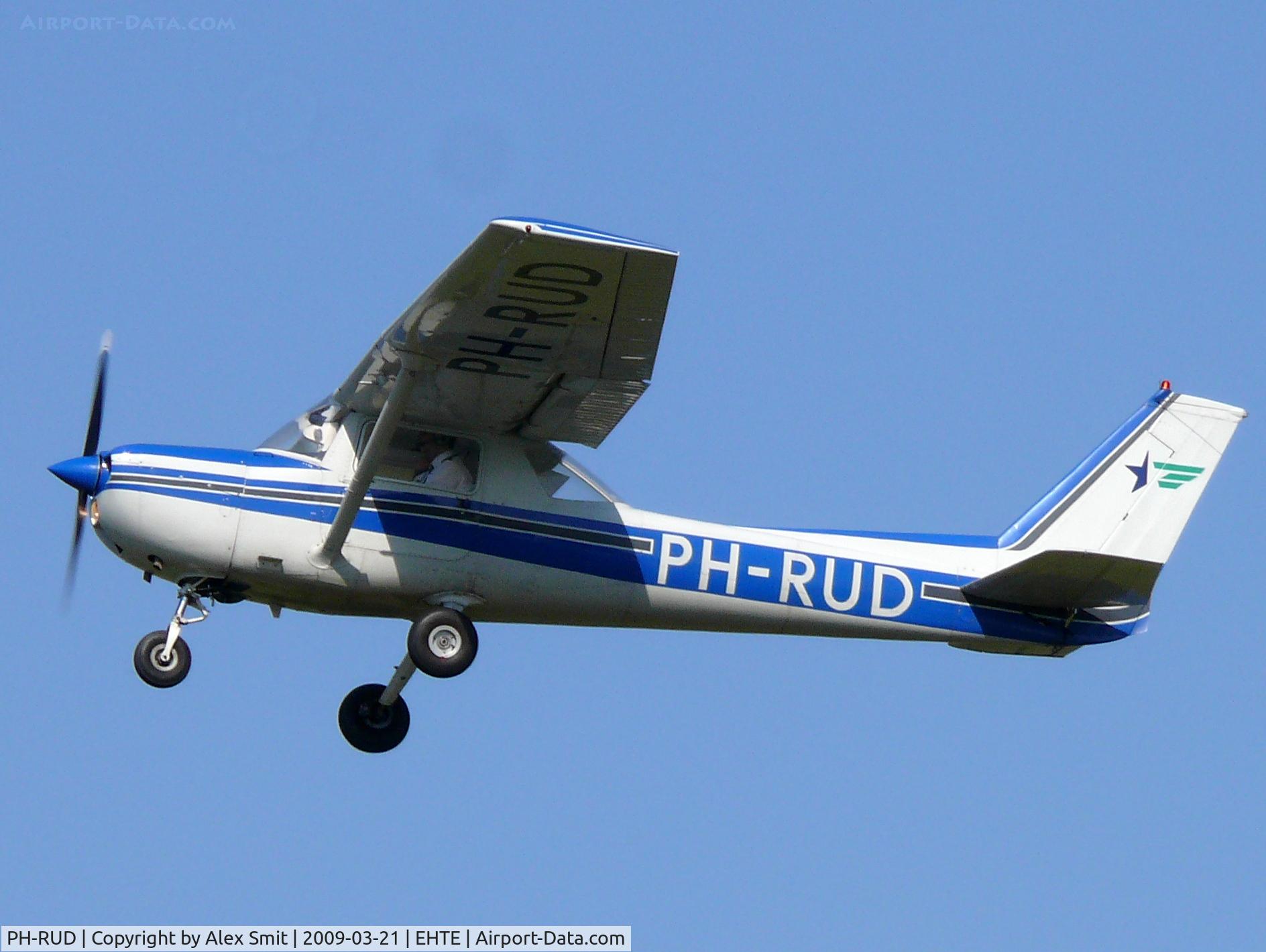 PH-RUD, Reims F150M C/N 1163, Cessna CF150M PH-RUD Stella Aviation