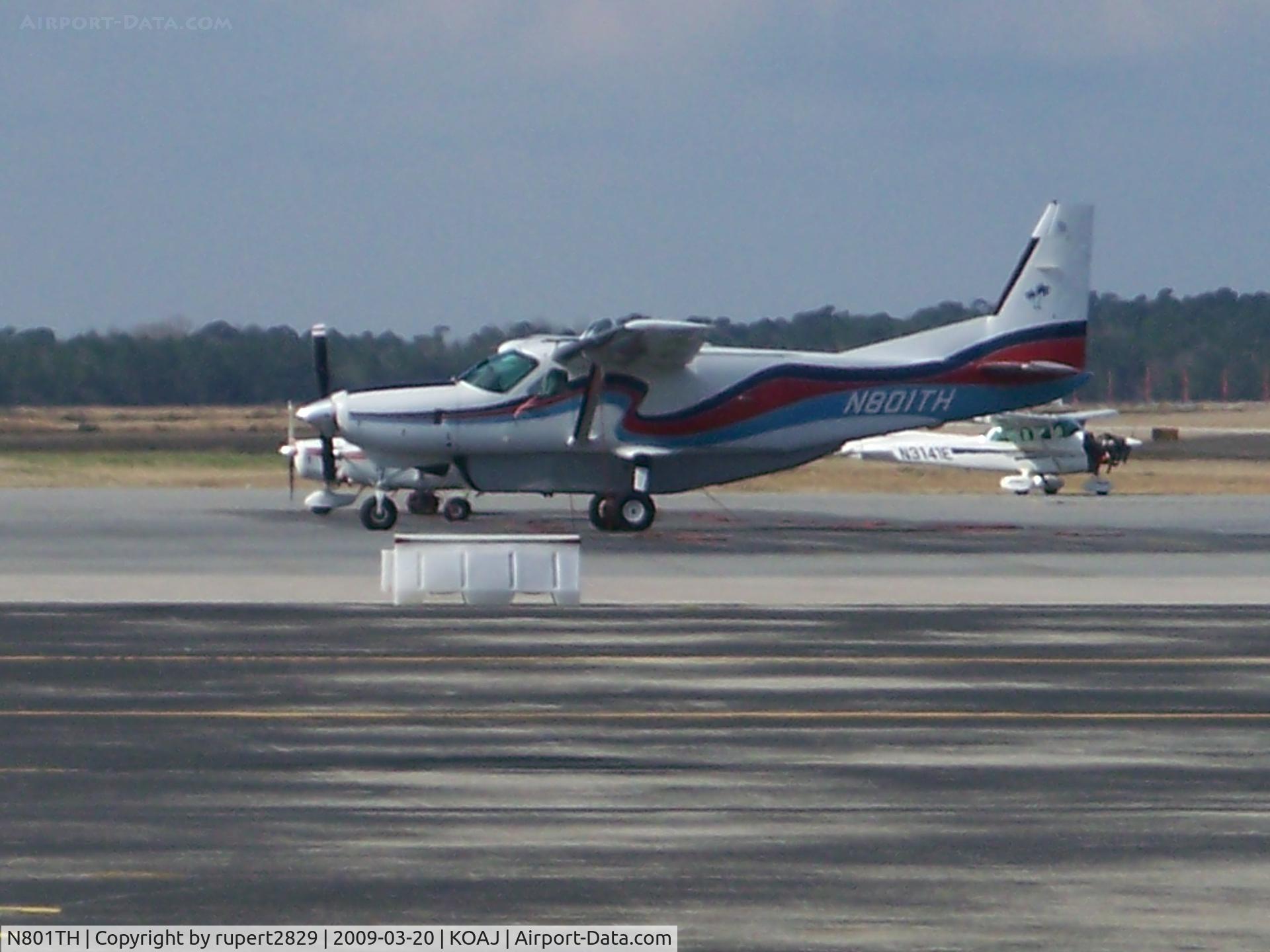 N801TH, 1987 Cessna 208 C/N 20800123, n3141e in Back