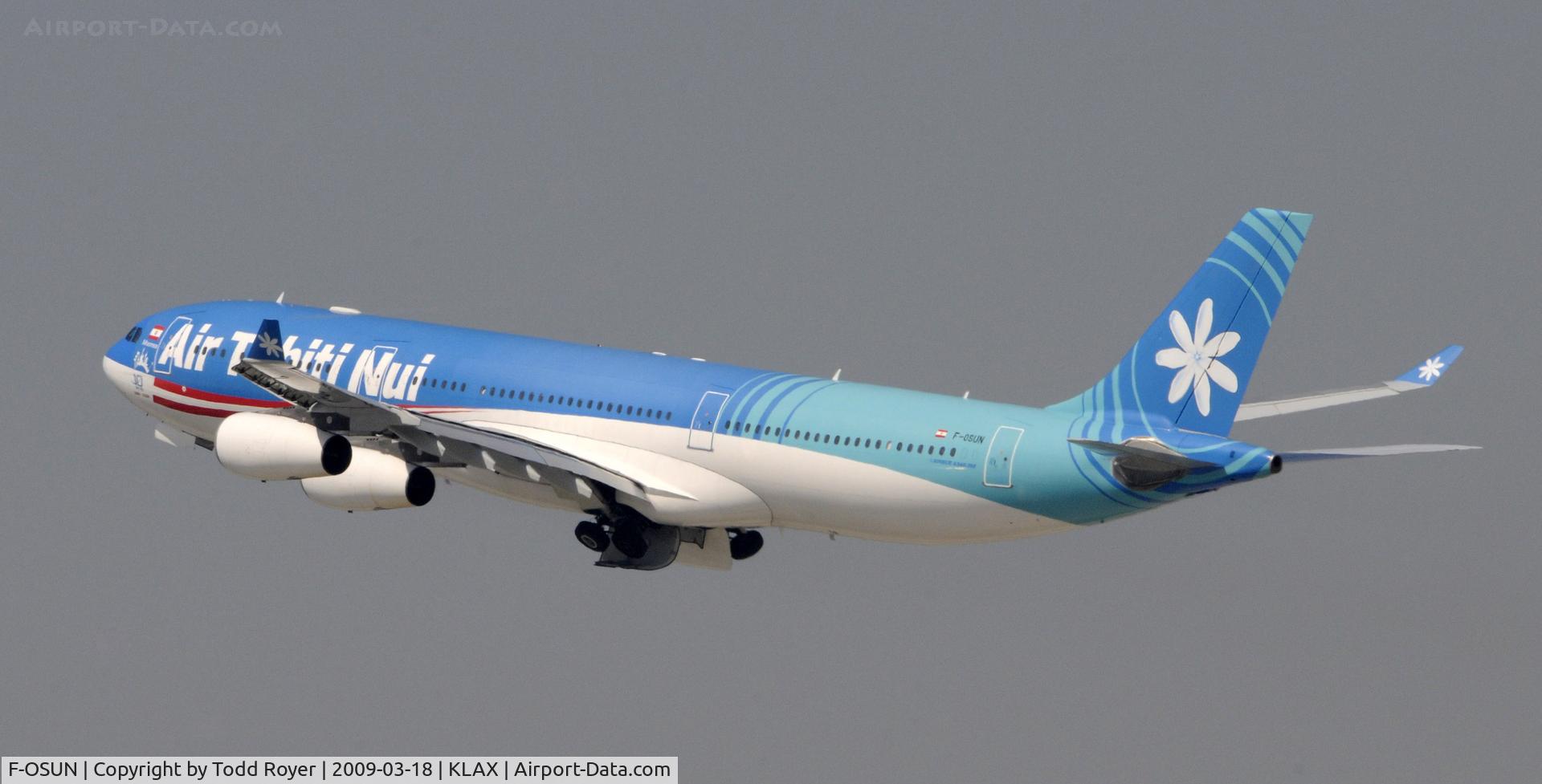 F-OSUN, 2001 Airbus A340-313 C/N 446, Departing LAX on 25R