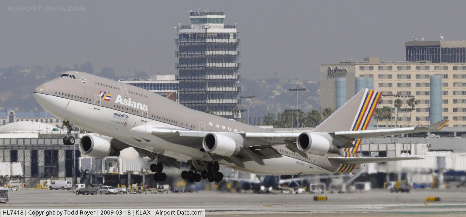 HL7418, 1994 Boeing 747-48E C/N 25780, Departing LAX on 25R