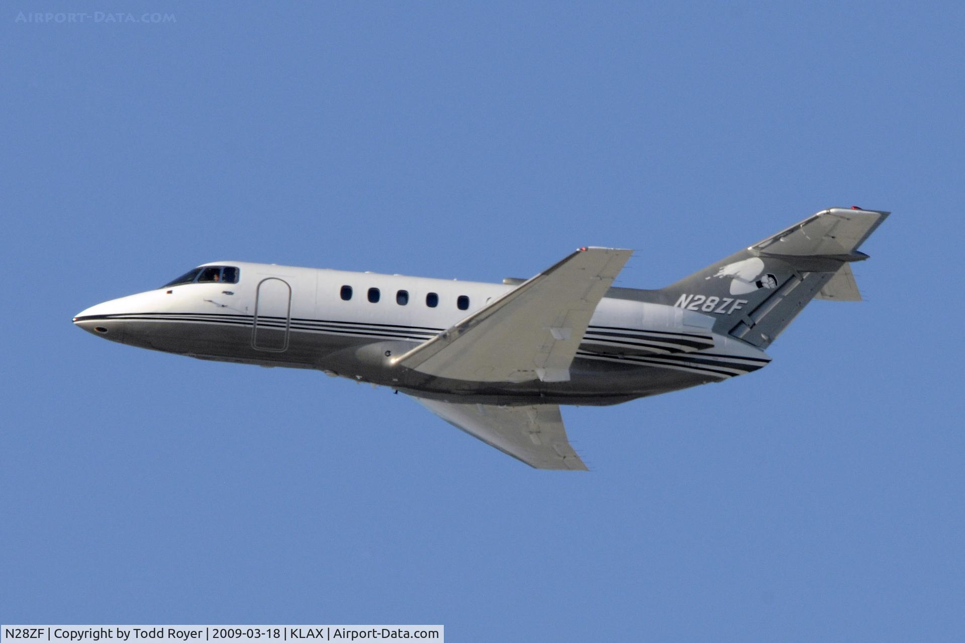N28ZF, British Aerospace BAe.125 Series 800A C/N 258195, Departing LAX on 25L