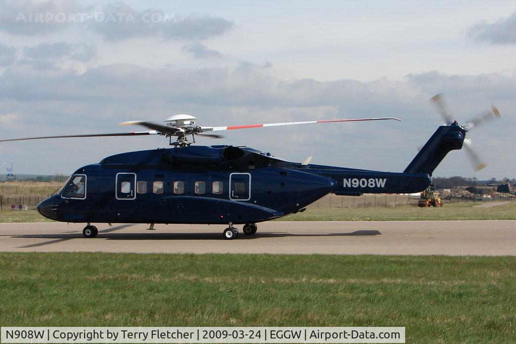 N908W, 2004 Sikorsky S-92A C/N 920007, Sikorsky S-92 at Luton
