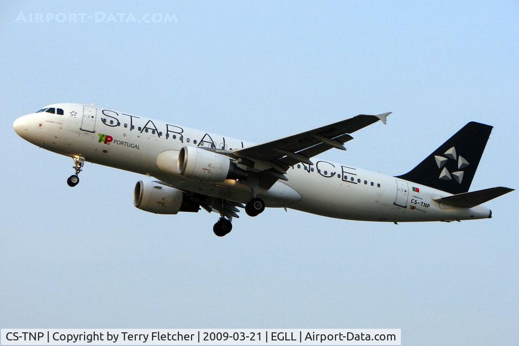 CS-TNP, 2004 Airbus A320-214 C/N 2178, TAP A320 in Star Alliance colours at Heathrow