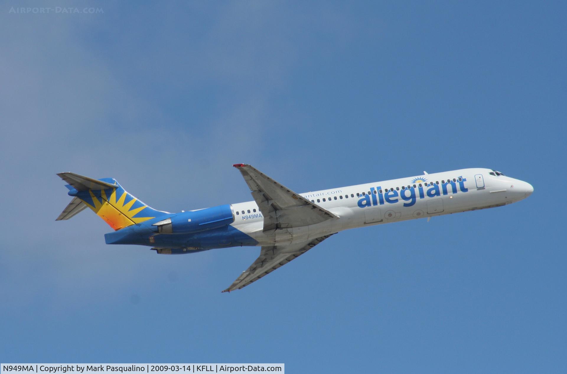 N949MA, 1989 McDonnell Douglas MD-87 (DC-9-87) C/N 49779, MD-87