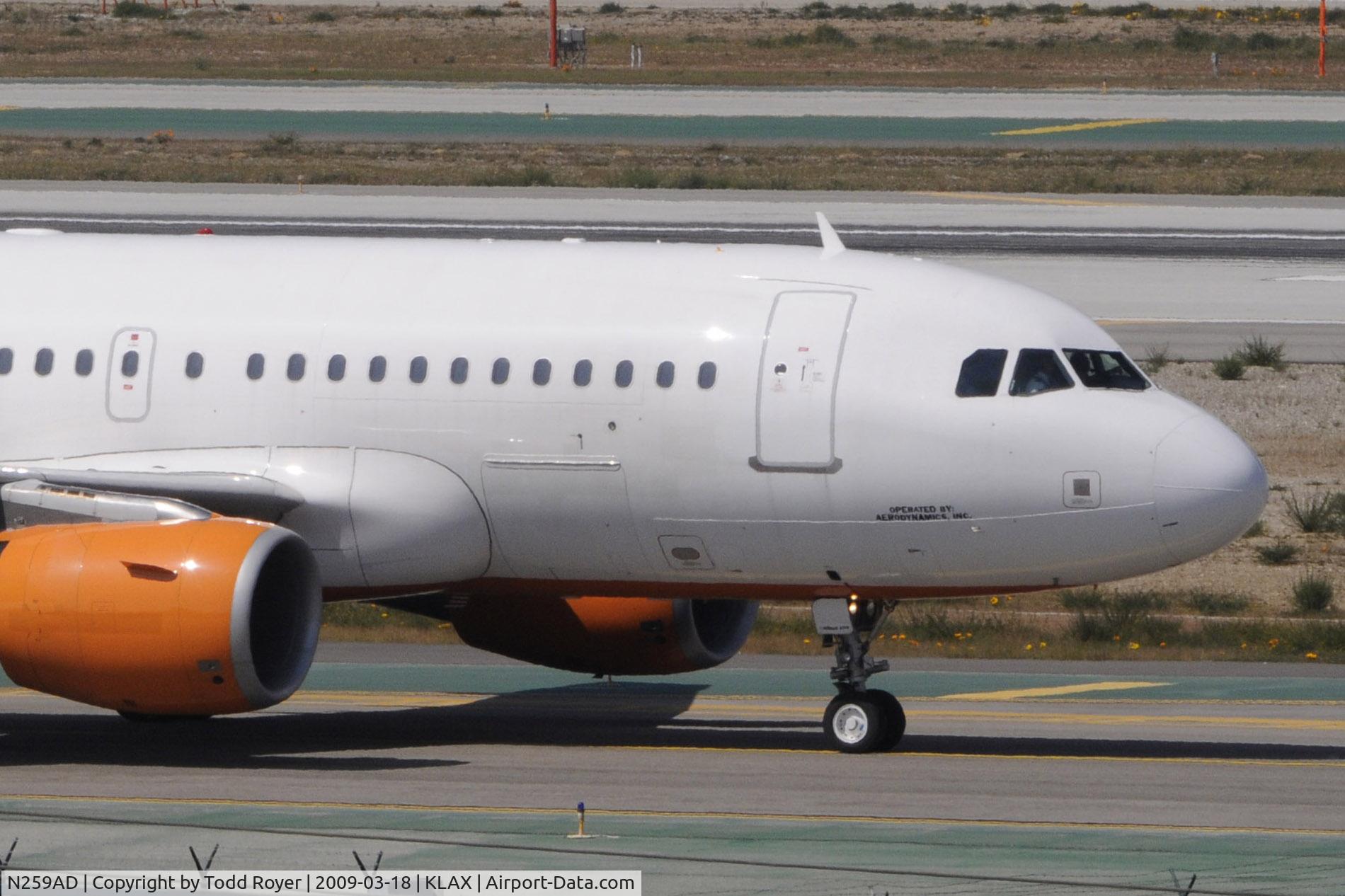 N259AD, 2003 Airbus A319-112 C/N 1963, Taxi to gate