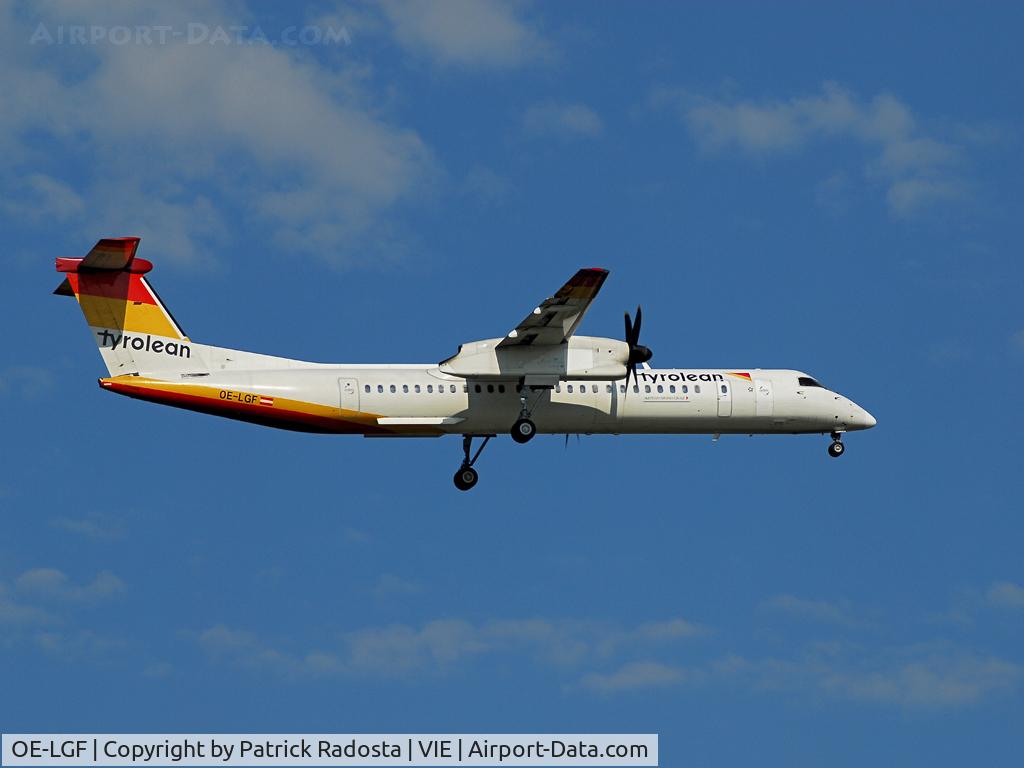 OE-LGF, 2002 De Havilland Canada DHC-8-402Q Dash 8 C/N 4068, This Q400 was the last plane with Tyrolean Colors - approaching VIE RWY 34 in April 08