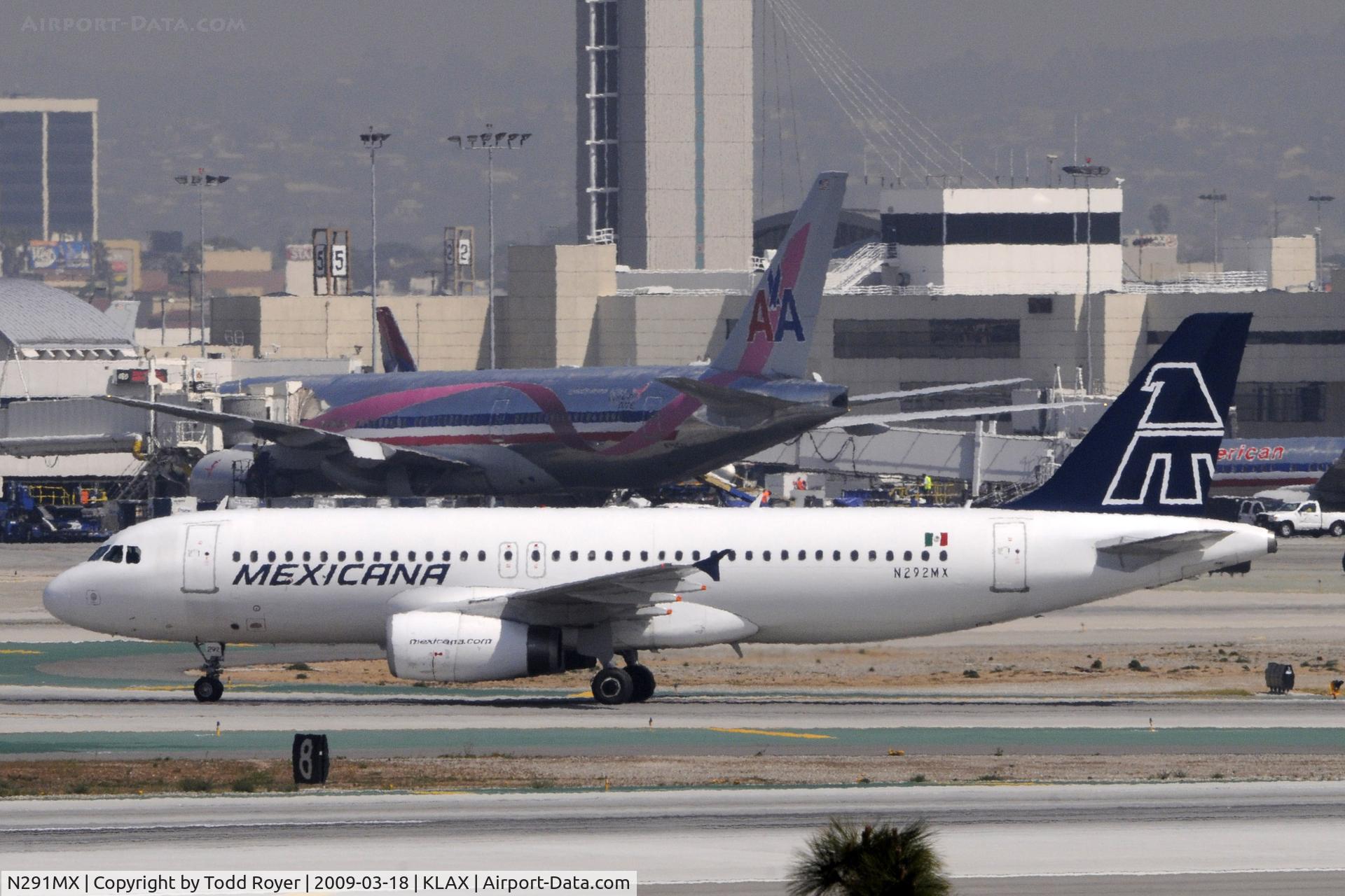 N291MX, 1992 Airbus A320-231 C/N 291, Taxi to gate