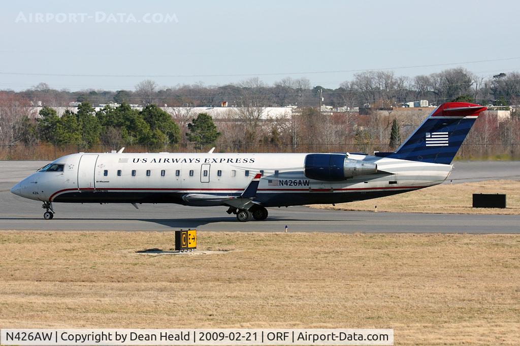 N426AW, 2002 Bombardier CRJ-200LR (CL-600-2B19) C/N 7669, US Airways Express (Air Wisconsin) N426AW (FLT AWI4016) taxiing to RWY 23 for departure to Philadelphia Int'l (KPHL).