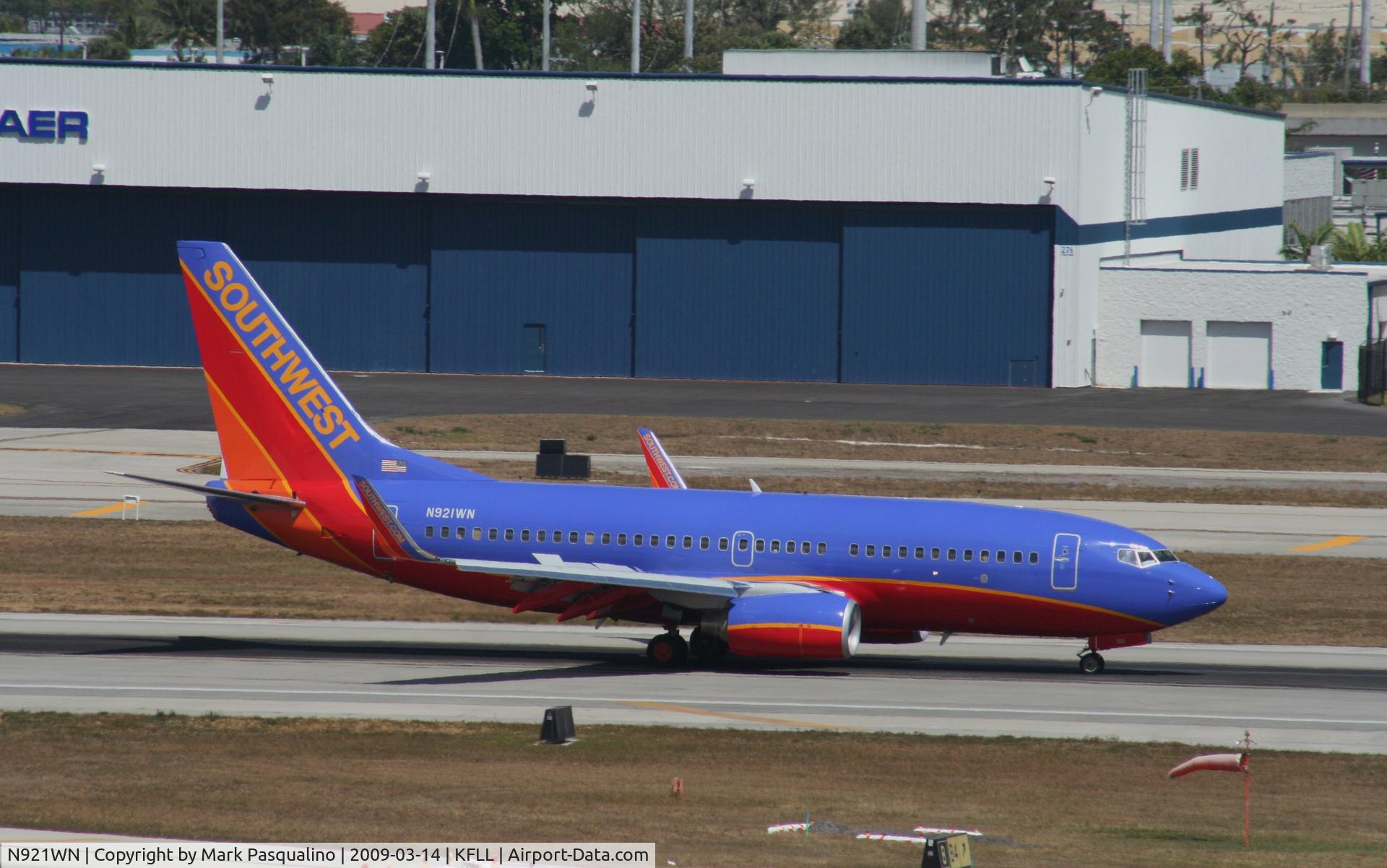 N921WN, 2008 Boeing 737-7H4 C/N 36626, Boeing 737-700